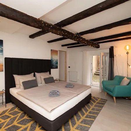 - Sweet Mayleen Apartment *